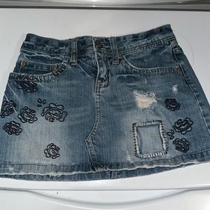 American Eagle mini skirt